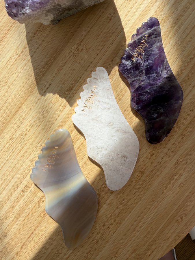 Gua sha z szarego agatu - obrazek 5